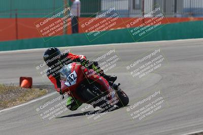 media/Apr-20-2025-AHRMA (Sun) [[393a79c373]]/Race/Group 10/Turn 4b/